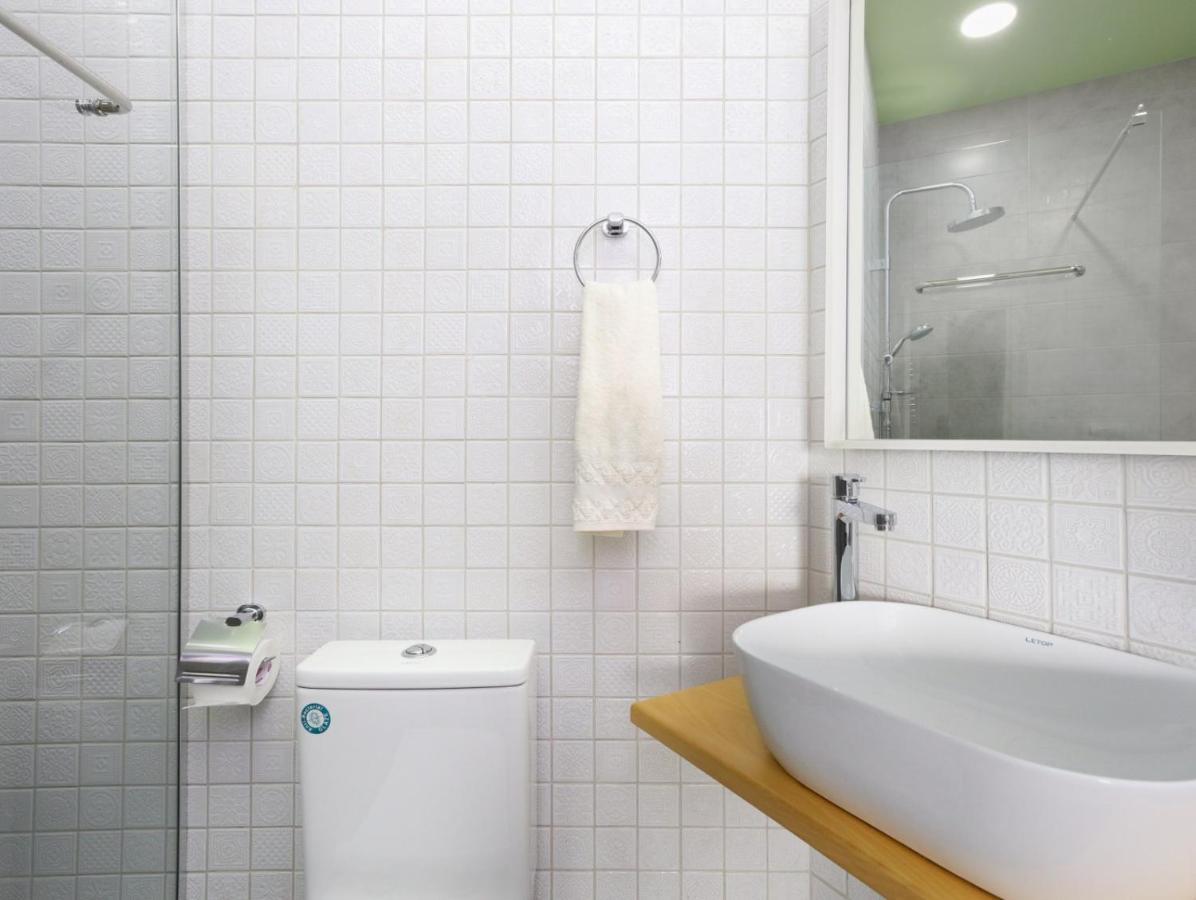 Stay Inn-Apartments On Abovyan 32 Erevan Esterno foto