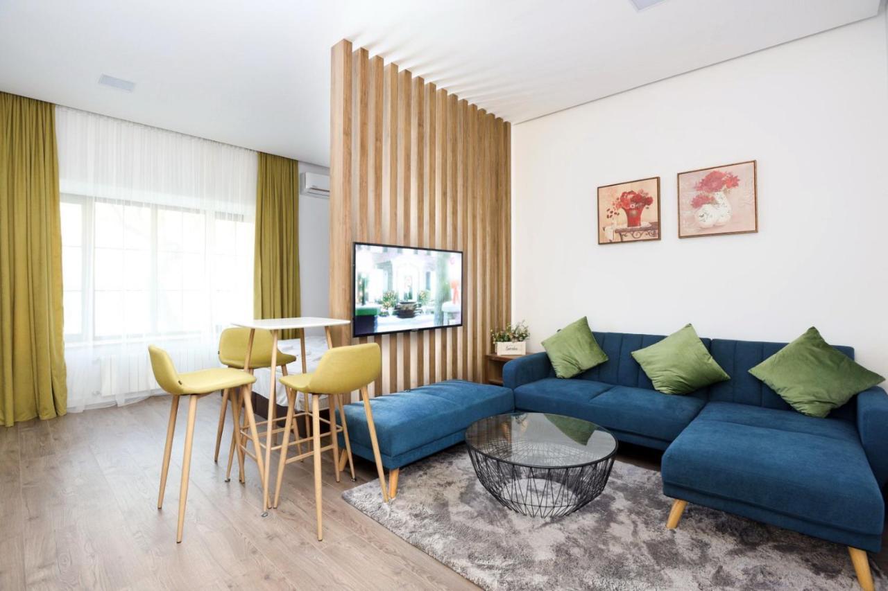 Stay Inn-Apartments On Abovyan 32 Erevan Esterno foto