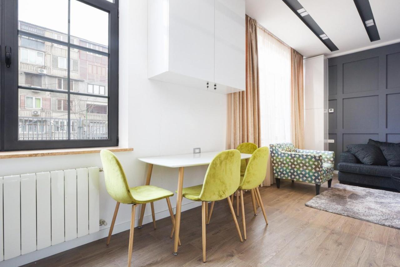 Stay Inn-Apartments On Abovyan 32 Erevan Esterno foto