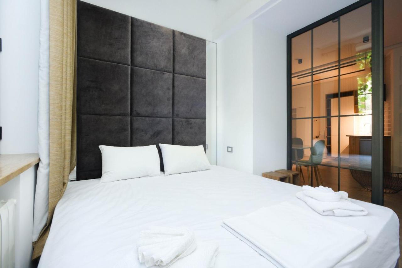 Stay Inn-Apartments On Abovyan 32 Erevan Esterno foto