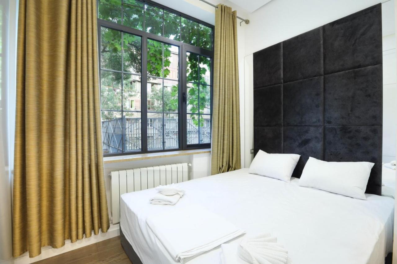 Stay Inn-Apartments On Abovyan 32 Erevan Esterno foto